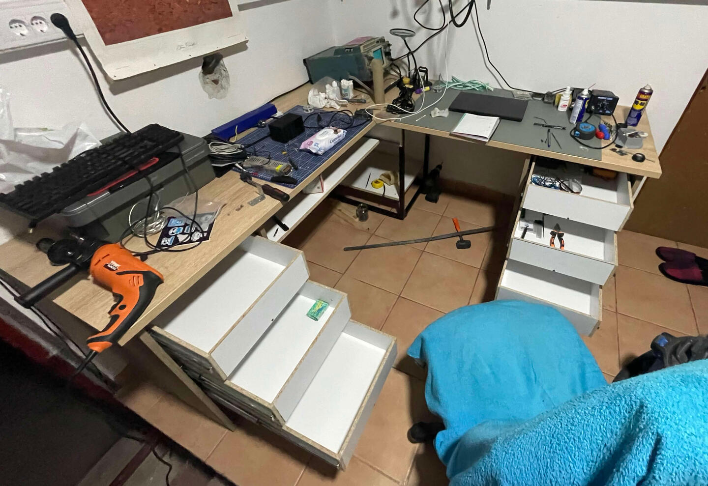 Custom Electronics Bench (WIP)